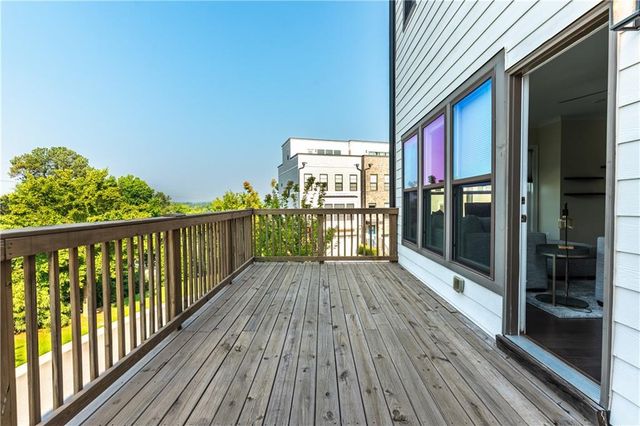 2076 Holtz Lane, Atlanta, GA 30318