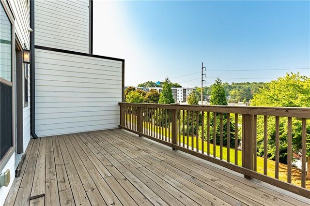 2076 Holtz Lane, Atlanta, GA 30318