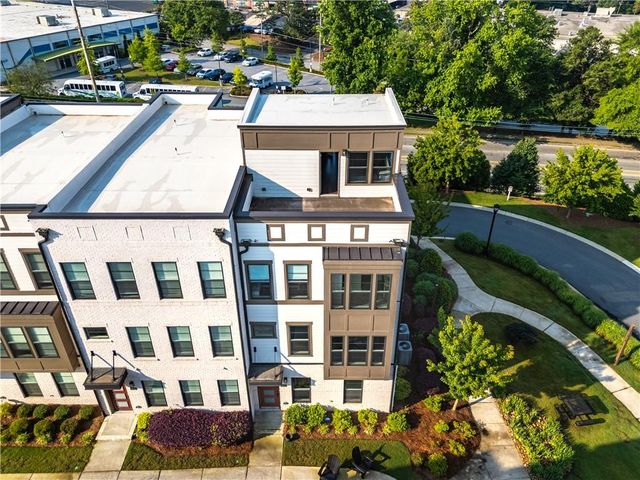 2076 Holtz Lane, Atlanta, GA 30318
