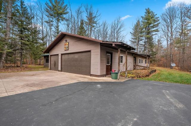 14754 N MCCOMB LAKE LANE, Mountain, WI 54149