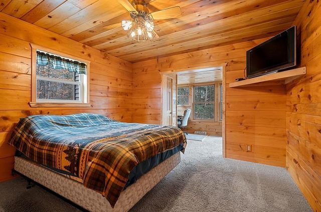 14754 N MCCOMB LAKE LANE, Mountain, WI 54149