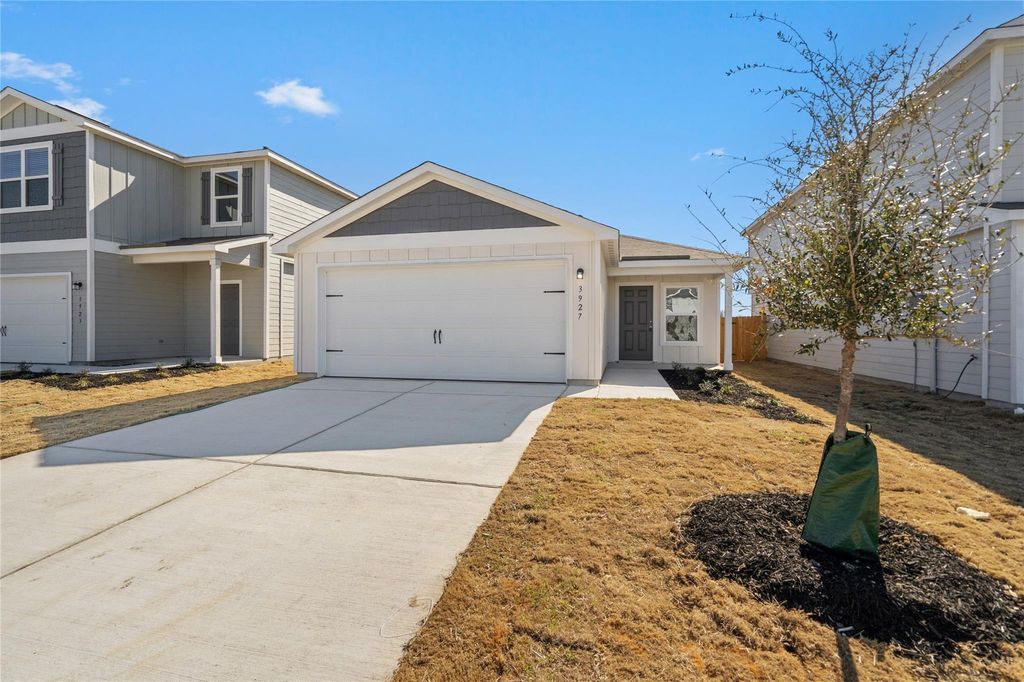 3927 Trail de Paris, New Braunfels, TX 78132