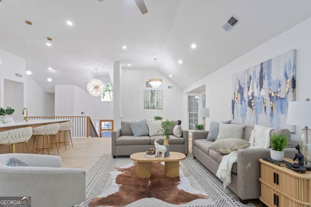 652 Trailwood Lane SW, Marietta, GA 30064