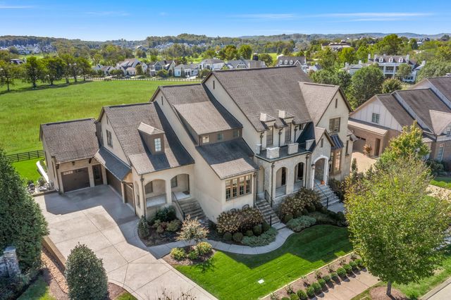 5214 Wildings Blvd, College Grove, TN 37046