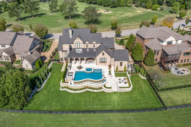 5214 Wildings Blvd, College Grove, TN 37046