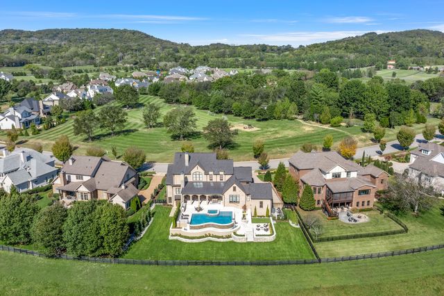 5214 Wildings Blvd, College Grove, TN 37046