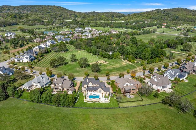 5214 Wildings Blvd, College Grove, TN 37046