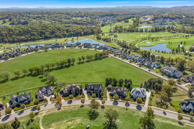 5214 Wildings Blvd, College Grove, TN 37046