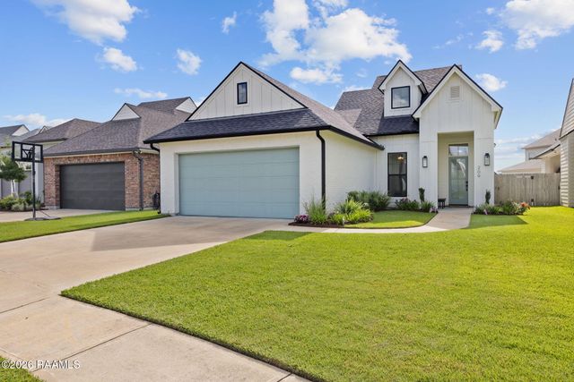 209 San Domingo Drive, Youngsville, LA 70592