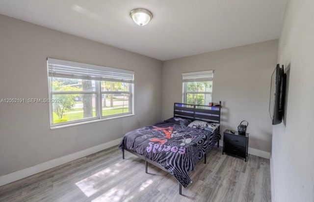 1120 S 28th Avenue, Hollywood, FL 33020