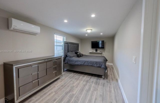 1120 S 28th Avenue, Hollywood, FL 33020