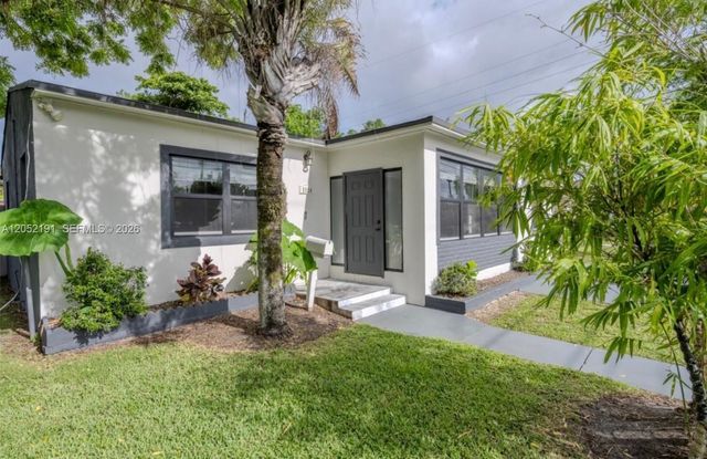 1120 S 28th Avenue, Hollywood, FL 33020