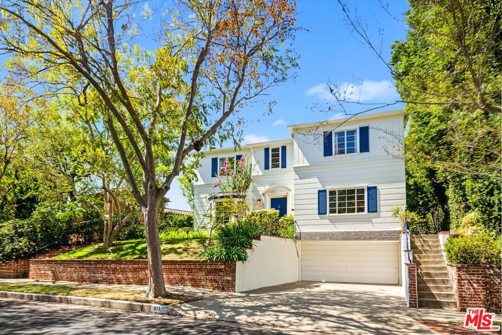 811 Thayer Avenue, Los Angeles, CA 90024 — photo 2