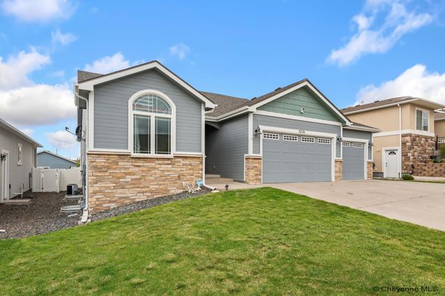 5236 SHADOW ROCK DRIVE, Cheyenne, WY 82009