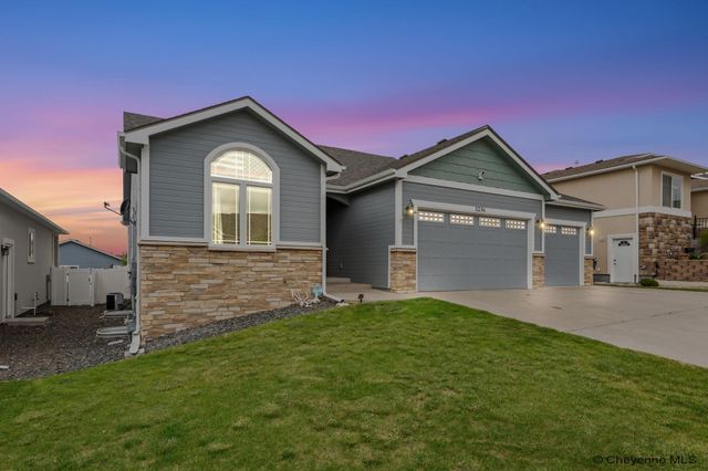 5236 SHADOW ROCK DRIVE, Cheyenne, WY 82009