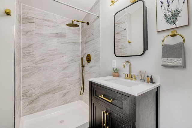 124 King Street W, Saint Paul, MN 55107