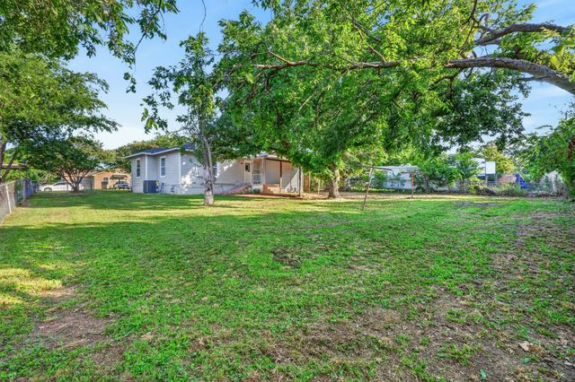 2006 20th Street, Mineral Wells, TX 76067