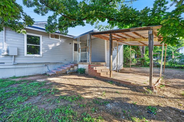 2006 20th Street, Mineral Wells, TX 76067