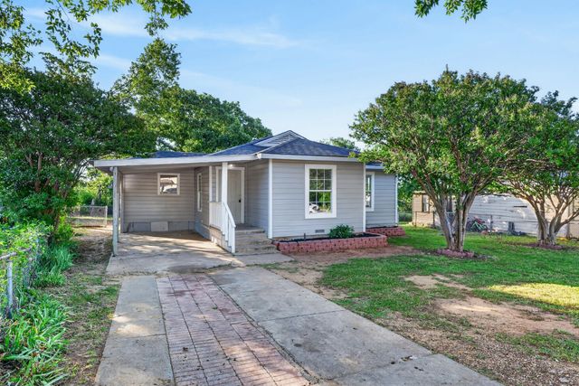 2006 20th Street, Mineral Wells, TX 76067