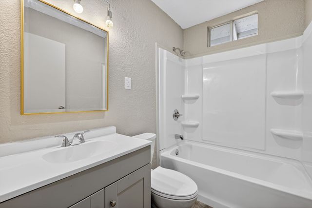 2006 20th Street, Mineral Wells, TX 76067