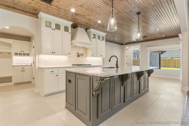 1506 Cedarwood Drive, Claremore, OK 74017