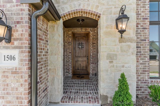 1506 Cedarwood Drive, Claremore, OK 74017