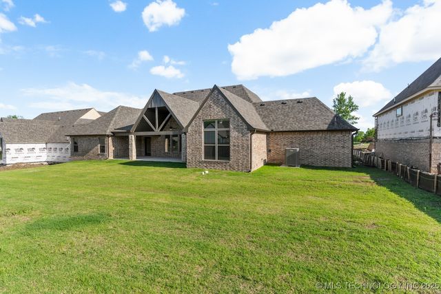 1506 Cedarwood Drive, Claremore, OK 74017