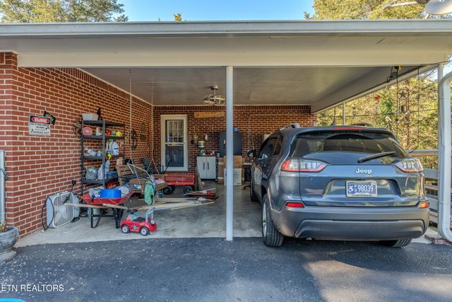 122 Shelby Loop, New Tazewell, TN 37825