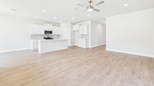 1711 Fairhaven Drive, Westlake, LA 70669