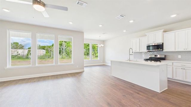 1711 Fairhaven Drive, Westlake, LA 70669