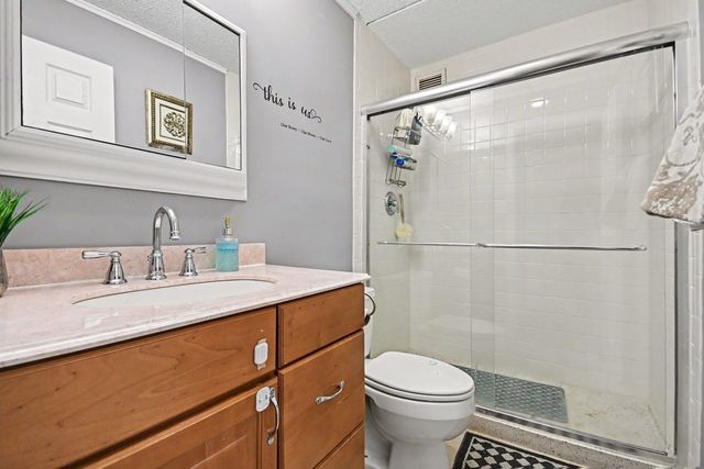2015 S Finley Road 1107, Lombard, IL 60148