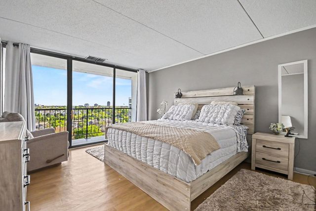 2015 S Finley Road 1107, Lombard, IL 60148
