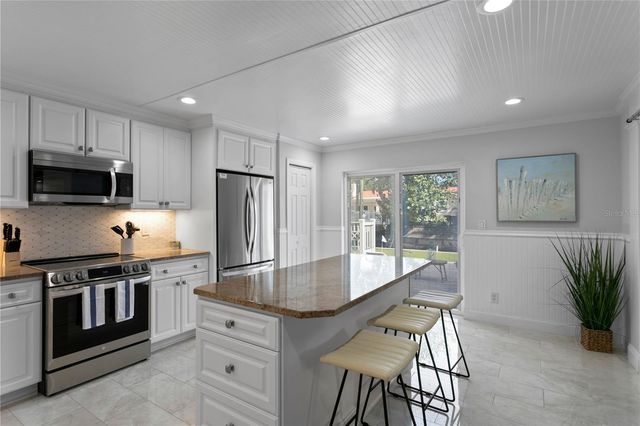 4815 W SAN RAFAEL STREET, Tampa, FL 33629