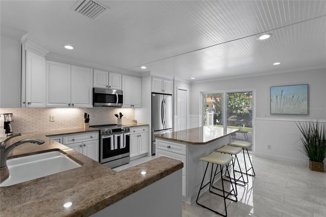 4815 W SAN RAFAEL STREET, Tampa, FL 33629