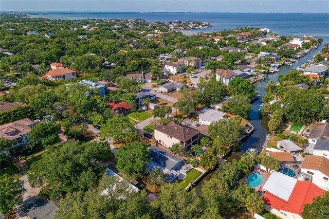 4815 W SAN RAFAEL STREET, Tampa, FL 33629