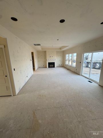 1138 Crestview Dr, Twin Falls, ID 83301