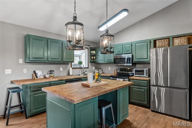 793 Village Green Drive, Marthasville, MO 63357