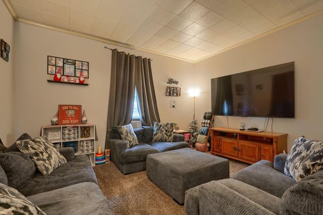 206 W Water Street, New Lexington, OH 43764