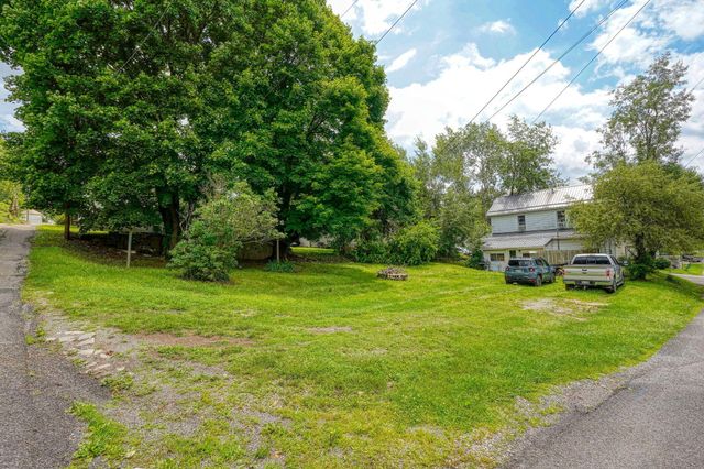 206 W Water Street, New Lexington, OH 43764