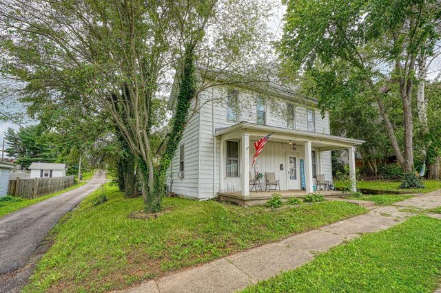 206 W Water Street, New Lexington, OH 43764