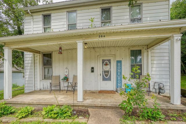 206 W Water Street, New Lexington, OH 43764