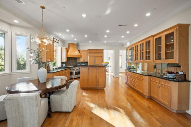 310 Old Spanish Trail, Portola Valley, CA 94028