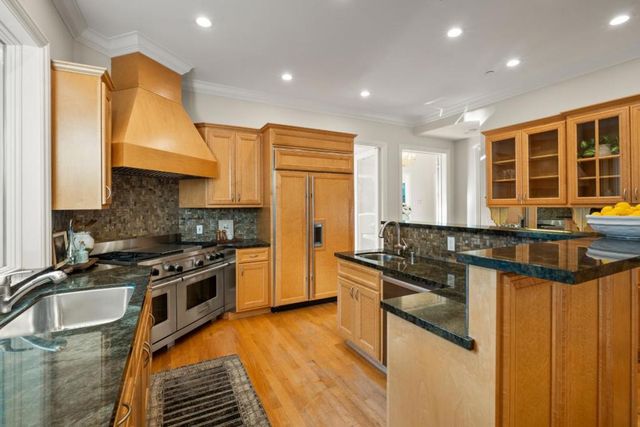 310 Old Spanish Trail, Portola Valley, CA 94028