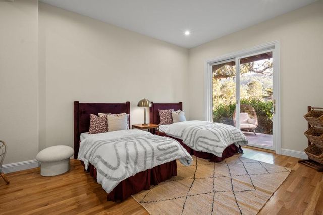310 Old Spanish Trail, Portola Valley, CA 94028