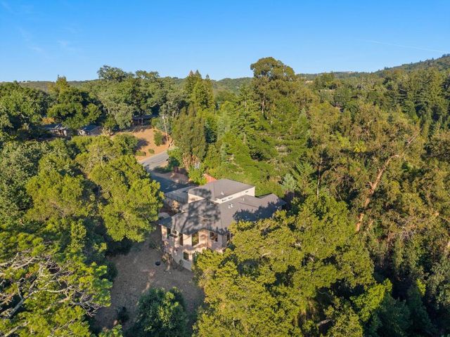 310 Old Spanish Trail, Portola Valley, CA 94028