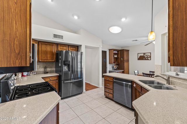 13047 W BALLAD Drive, Sun City West, AZ 85375