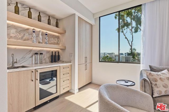 300 N Swall Drive 308, Beverly Hills, CA 90211