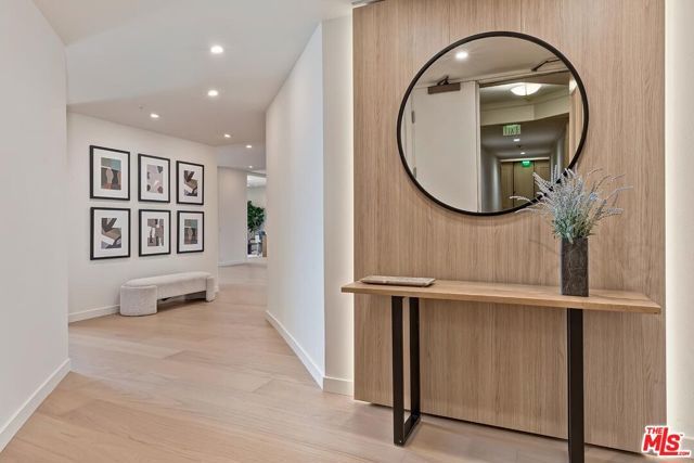 300 N Swall Drive 308, Beverly Hills, CA 90211