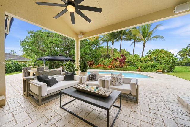 9901 SW 145th St, Miami, FL 33176