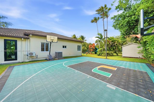 9901 SW 145th St, Miami, FL 33176